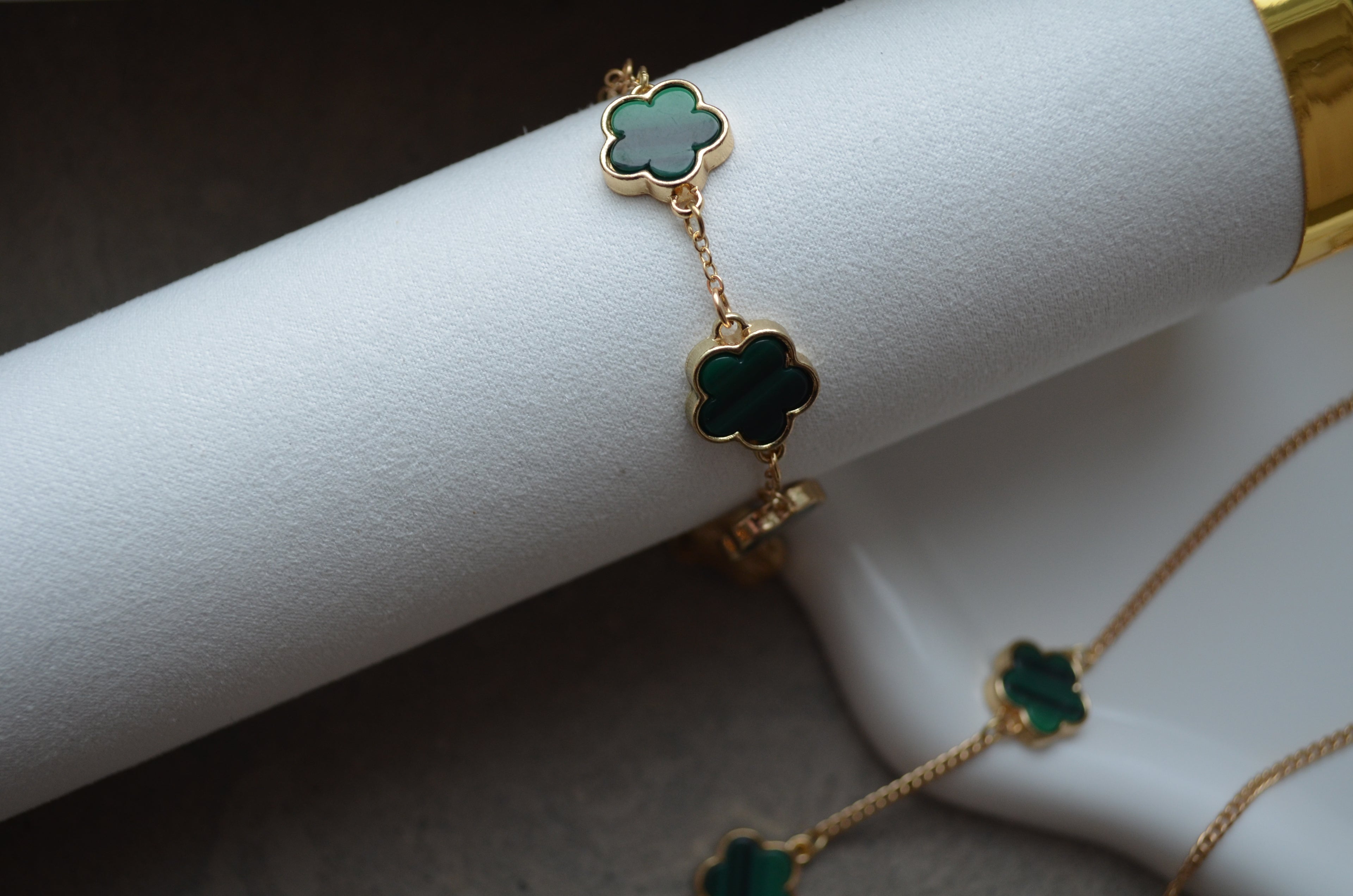 Golden Flower 18 K Green