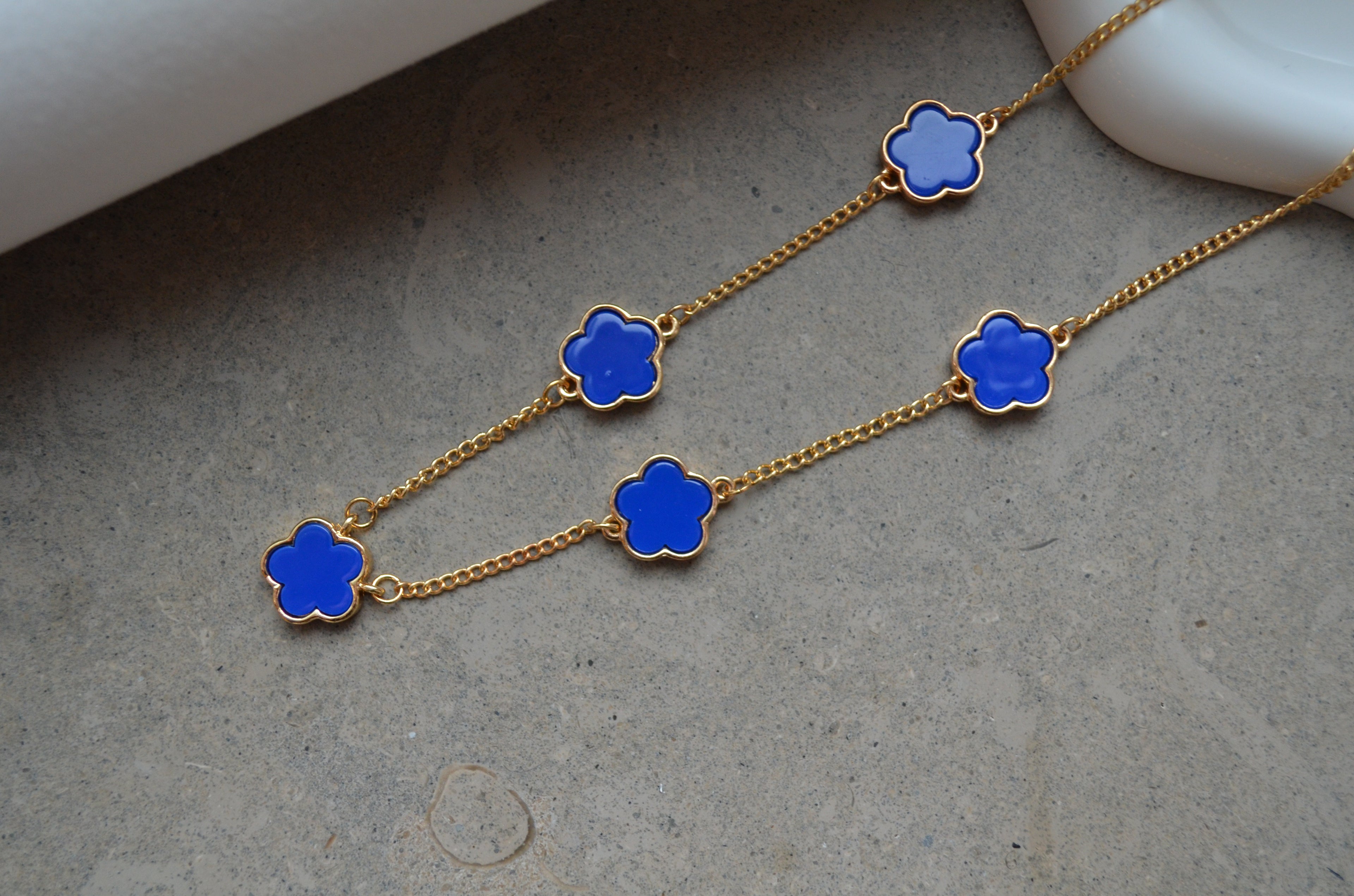 Golden Flower 18 K Sea Blue